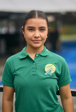 Paulina Cordoba Asistente Cafeteria